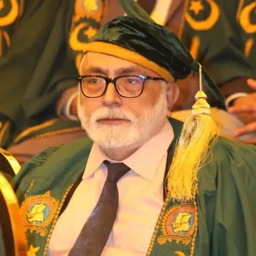 Dr Azizullah Memon in the students' convocation ceremony.